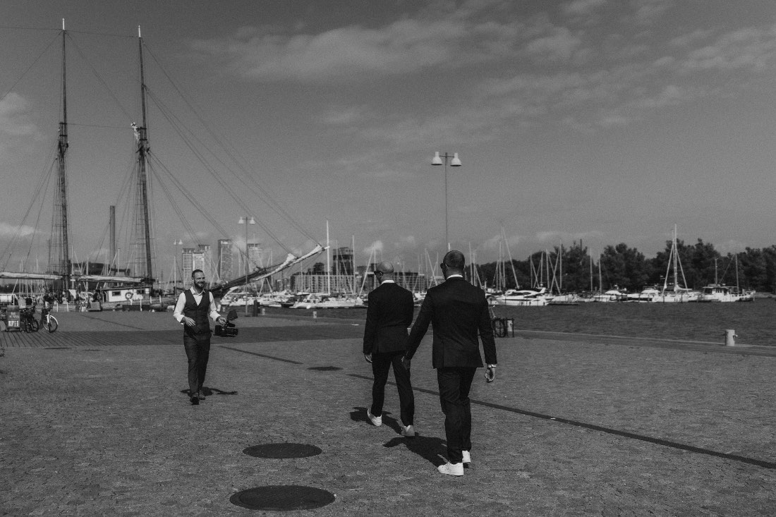 Bastian filming on the Helsinki waterfront at a wedding
